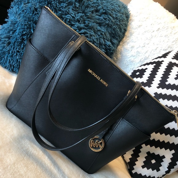 Michael Kors Handbags - Michael Kors Black Saffiano Leather Tote with Gold Logo Charm